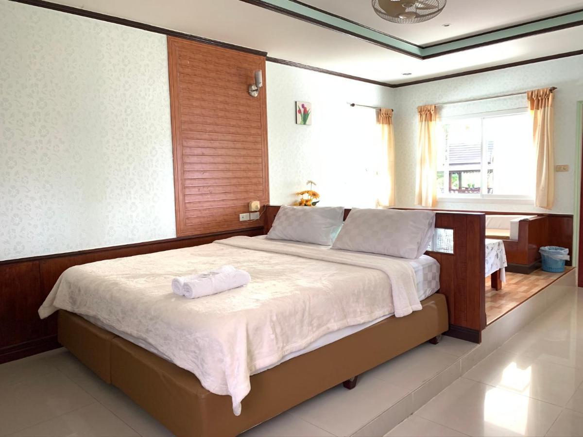 Suanpai Resort Sattahip Exterior foto